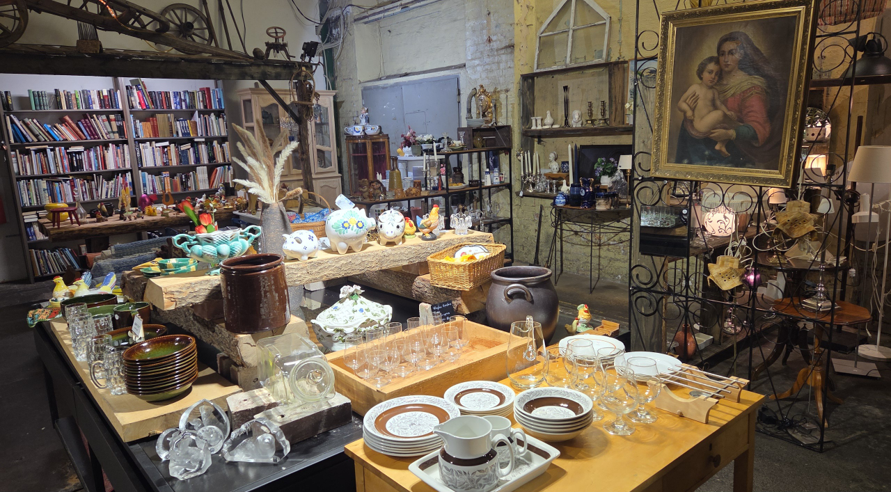 Gruvan Second hand & Retro - Bild 9